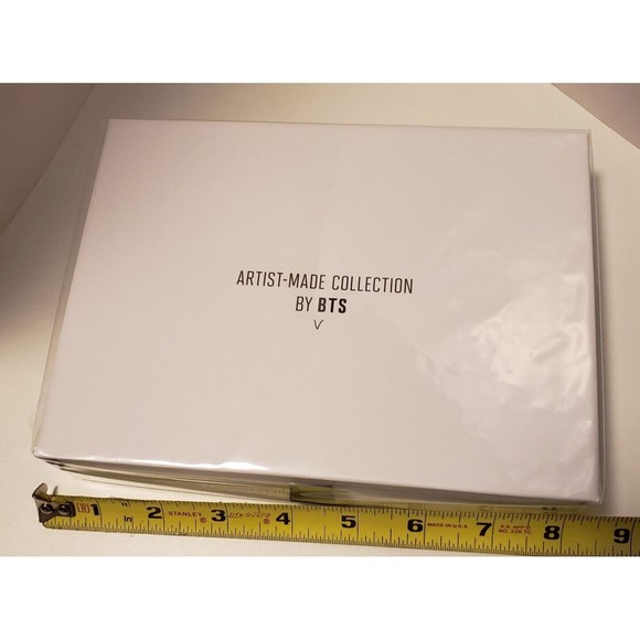 BTS V KIM TAEHYUNG BROOCH CLOUD DROPS ARTIST MADE COLLECTION K-POP- SEALED- NEW - Picture 2 of 12